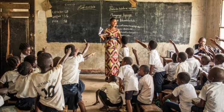 19 March 2020. Kananga, Democratic Republic of Congo.
Kananga Educational Institute.
A teacher gives class.