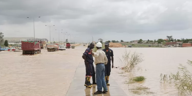 Chuvas_cheias_Viana, estragos das chuvas, chuvas em luanda