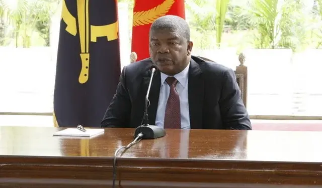 João Lourenço fala à imprensa