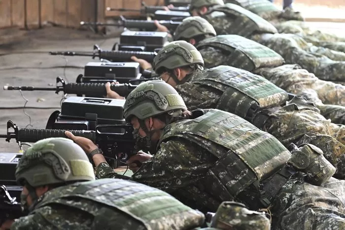 Legislador dos EUA admite guerra com a China em 2025