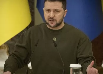 Irão convoca diplomata ucraniano  por ‘celebrar’ ataques em Isfahan