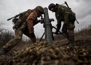 Rússia leva tropas de elite para regiões “vulneráveis”, diz Reino Unido