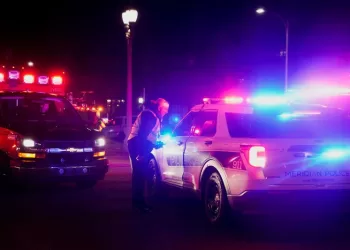 Ataque a tiros em universidade de  Michigan, nos EUA, deixa 3 mortos  e 5 feridos, diz mídia