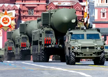 Rússia e EUA retomam contacto sobre controlo de armamento