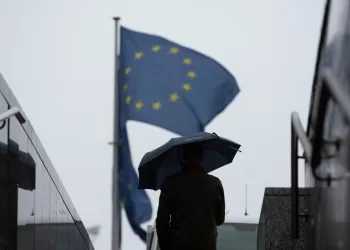 Sanções contra mídia russa violam  direitos dos cidadãos europeus, diz  diplomacia da Rússia na UE