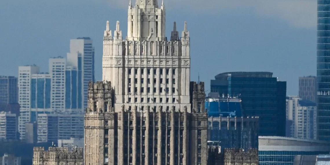 ‘Contornando o Ocidente’: operação russa na Ucrânia deu impulso a nova ordem mundial, diz diplomata
