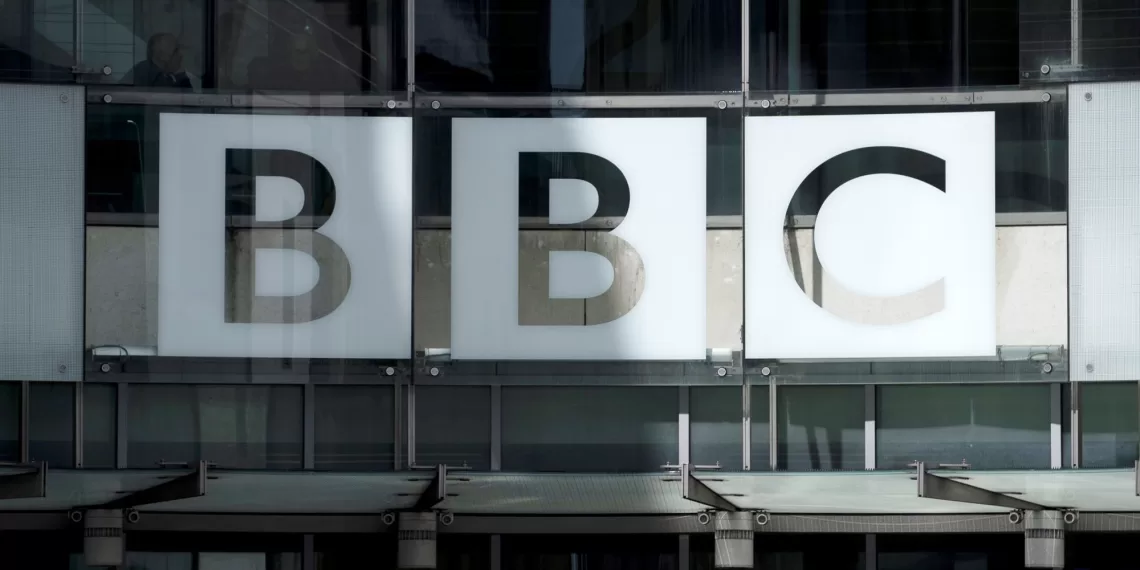 BBC coopera  com autoridades indianas em  buscas às suas  delegações