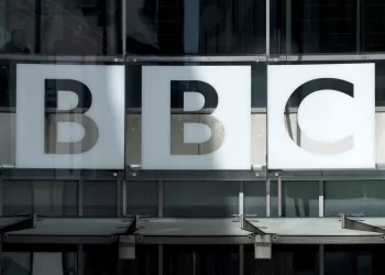 BBC coopera  com autoridades indianas em  buscas às suas  delegações