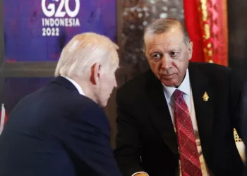 Biden garante a Erdogan “toda a ajuda necessária”