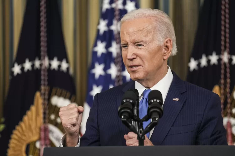 Biden chega Segundafeira à Polónia em aniversário sombrio da invasão da Ucrânia