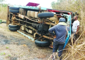 Acidente de viação causa um  morto e 12 feridos graves