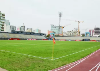 Estádio dos Coqueiros, ainda resiste