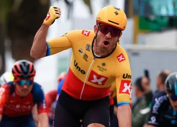 Kristoff confirma pergaminhos e é  o primeiro líder da Volta ao Algarve