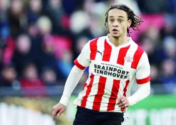 Xavi Simons preocupa  nos Países Baixos