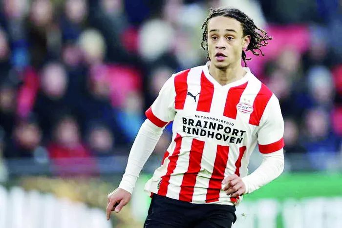 Xavi Simons preocupa nos Países Baixos