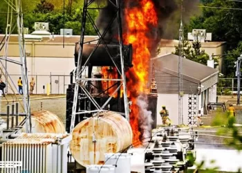 Incêndio deixa às escuras  ruas de Ndalatando