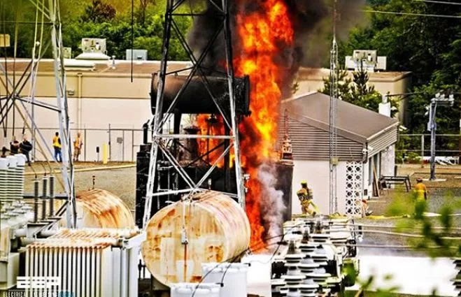 Incêndio deixa às escuras ruas de Ndalatando