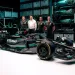 Lewis Hamilton ganha novo  carro para lutar pelo título