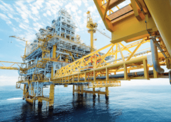 Espanha comprou 6% do petróleo bruto produzido em Angola, em 2022