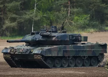 Canadá envia primeiro tanque  Leopard 2 para a Ucrânia