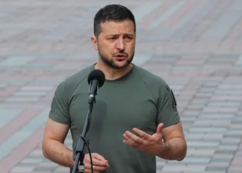 Xi Jinping e Zelensky falam pela 1ª vez após início do conflito. Moscovo comenta