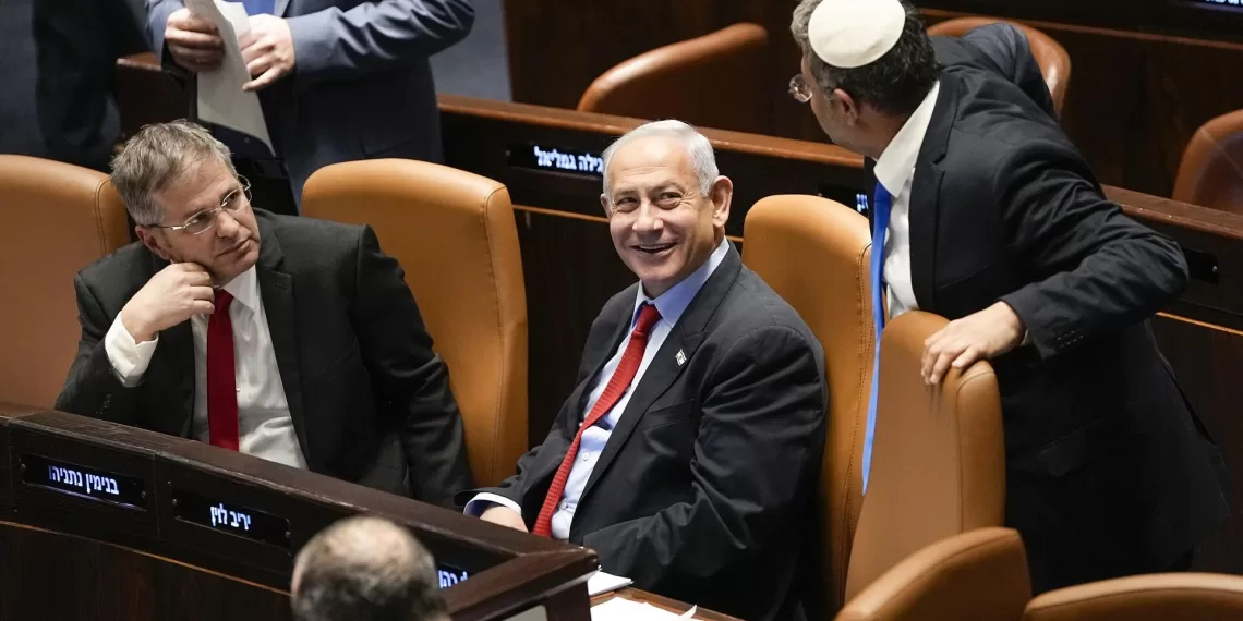 Israel aprova nova Guarda Nacional para ‘conter árabes’; Lapid chama grupo de ‘Exército de bandidos’