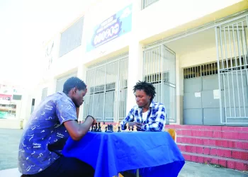 Selecção de xadrez pode  falhar Africano