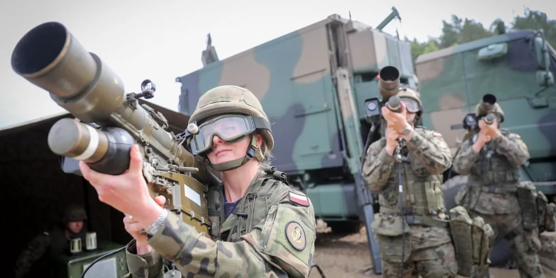 ‘Suspeita’ em relação à Alemanha afecta planeamento militar da Polónia, diz inteligência russa