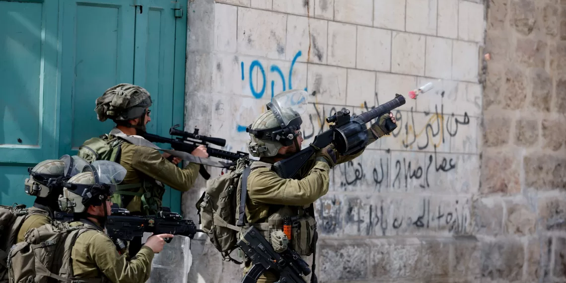 Forças israelitas matam dois palestinos durante operação