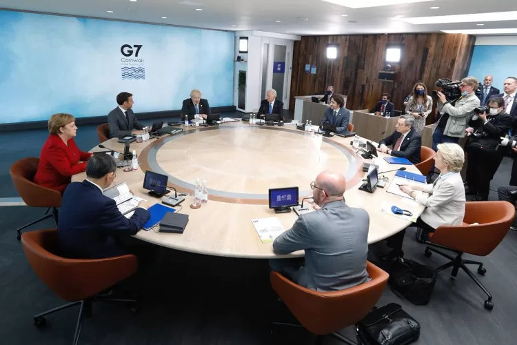 UE e Japão refutam plano dos EUA para veto total das exportações à Rússia, diz mídia