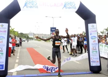 Estrangeiros dominam 2ª edição da Meia Maratona Internacional da Paz