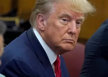 Julgamento de Trump por alegada violação arranca em Nova Iorque
