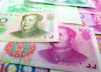 Argentina deixa de pagar importações da China em dólar e passa para yuan