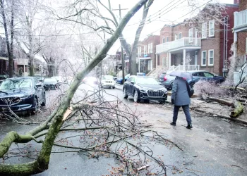 Mais de um milhão de canadianos sem electricidade devido a uma tempestade