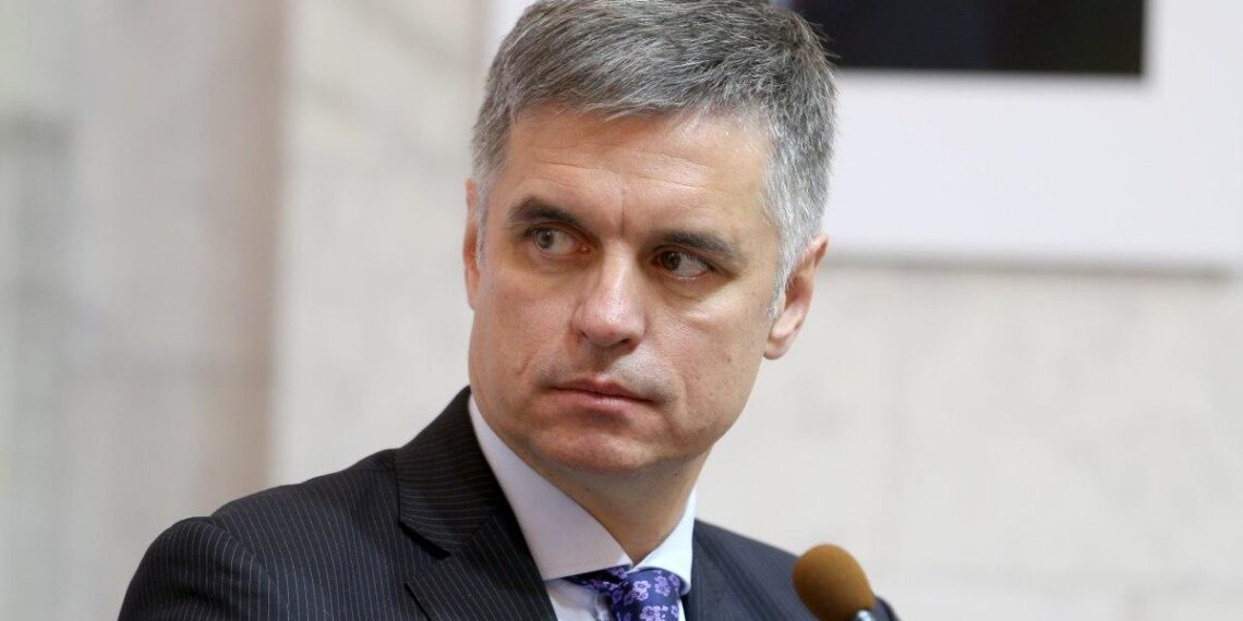 Embaixador da Ucrânia reconhece diminuição do interesse da mídia  global no conflito ucraniano