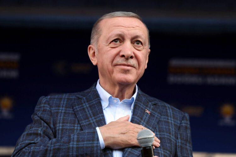Erdogan anuncia prorrogação do acordo de grãos do Mar Negro por mais 2 meses e agradece a Putin