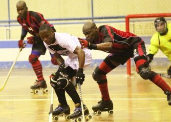 Patins em pista leva cidade do Haumbo ao rubro