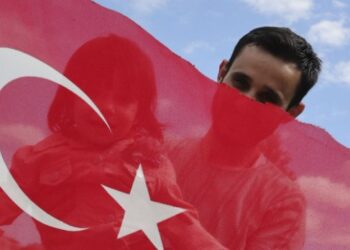 Turquia/Eleições: Votação decorreu com normalidade e grande participação