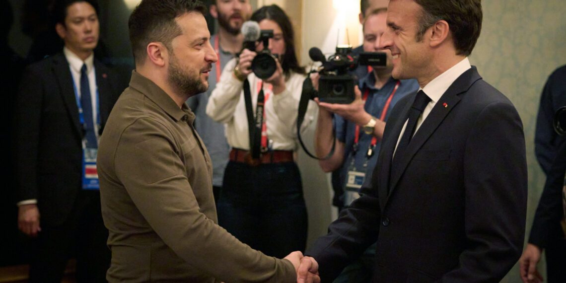 Presença de Zelensky no G7 é uma forma de construir a paz, diz Macron