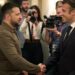 Presença de Zelensky no G7 é uma forma de construir a paz, diz Macron