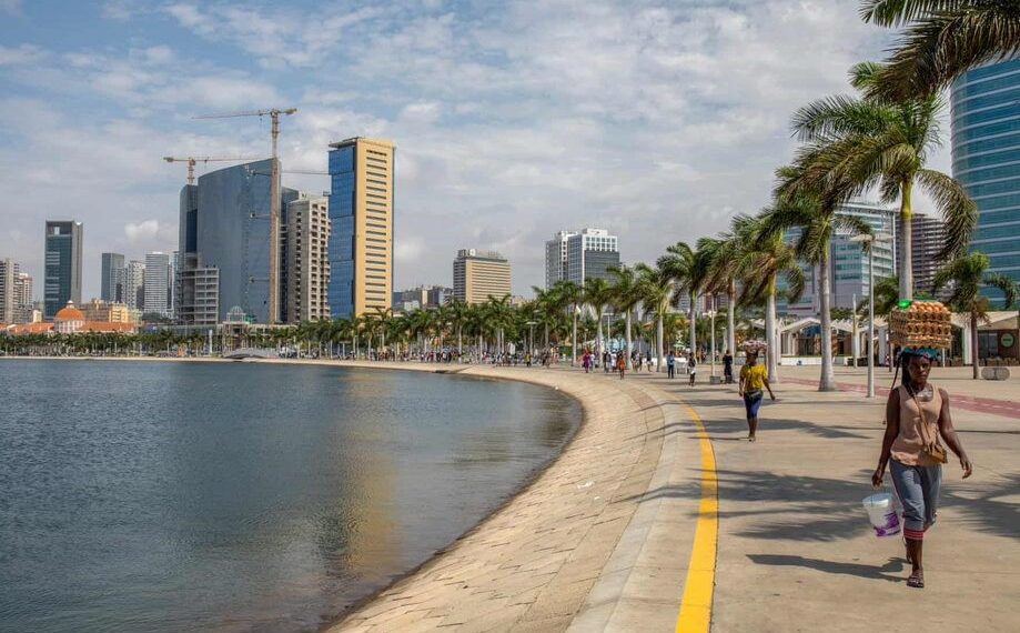 A receita para governar Angola