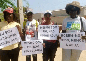 Cidadãos na Catumbela manisfestam-se por falta de água
