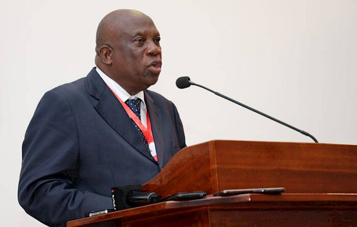 Governador do Zaire defende construção do mercado do Luvo