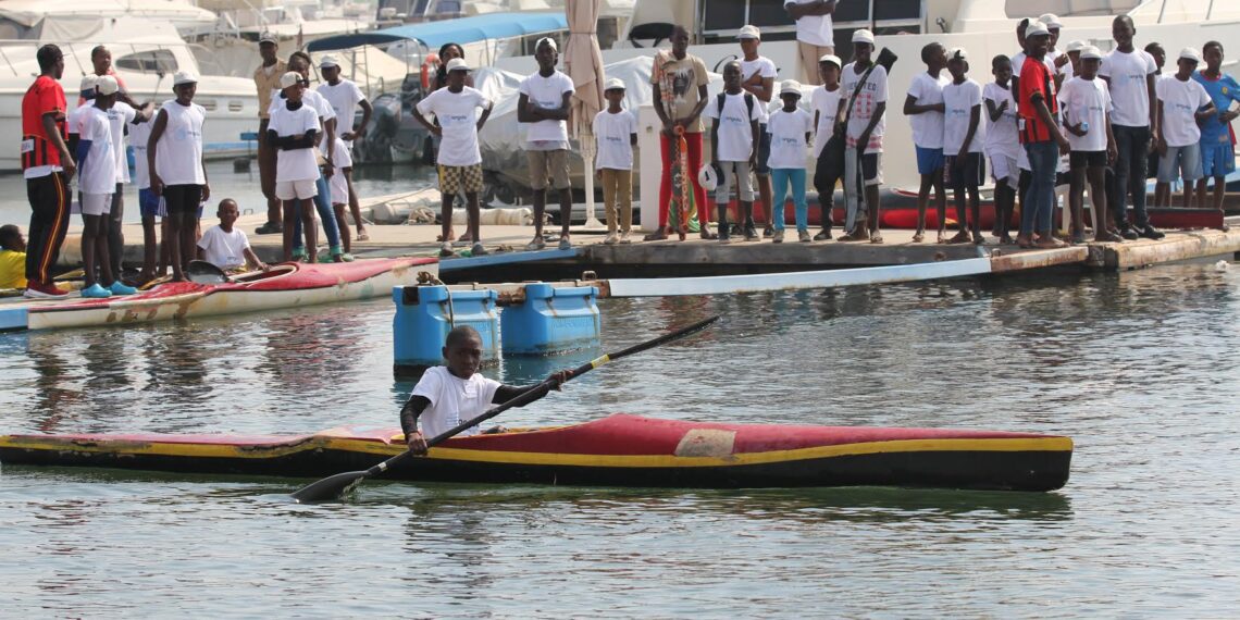 Canoagem angolana nos II jogos africanos na cidade de Tunis