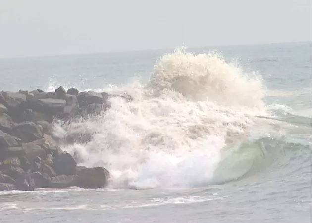 Especialista defende construção de paredões na costa do Lobito para “salvar” Restinga de calemas