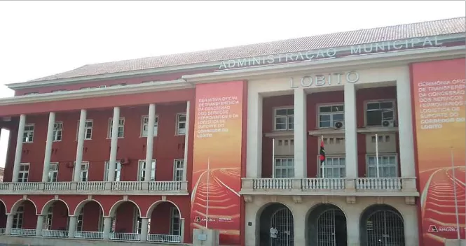 Quatrocentas funcionárias de limpeza da Administração do Lobito sem salário há três meses