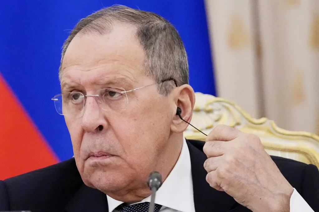 Russian Foreign Minister Sergei Lavrov attends a press conference following talks of representatives of the Arab League states with Russian Foreign Minister in Moscow on April 4, 2022. (Photo by Alexander Zemlianichenko / POOL / AFP)
