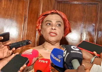 Carolina Cerqueira quer entrosamento entre o Governo de Cabinda e os deputados do círculo local