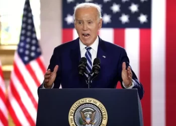 Joe Biden no Vietname para reforçar as relações e a pensar na China