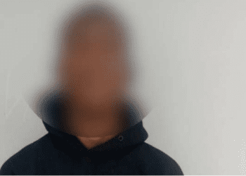 Jovem mata estudante à faca por pisá-lo acidentalmente no pé